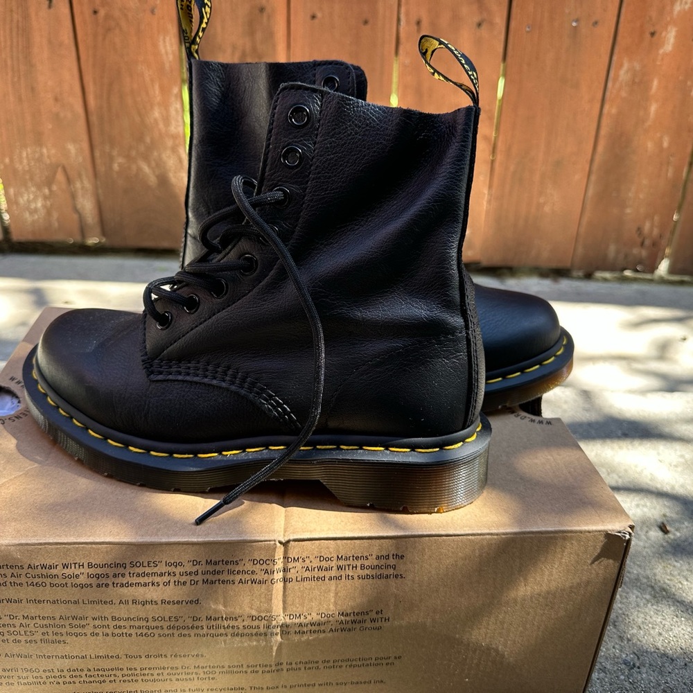 Black Docs - image 3